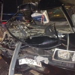 Kondisi mobil Pick Up yang ringsek usai menabrak truk hingga mengakibatkan pengemudinya tewas