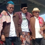 Gus Iqdam saat bersama pasangan Rijanto-Beky Herdihansah.