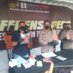 Kapolres didampingi Kasatnarkoba Polres Pelabuhan Tanjung Perak Surabaya saat gelar press release.