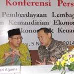 Menteri Agama Lukman Hakim Saifudin (kiri) didampingi Gubernur BI Agus DW Martowardojo. foto : nisa/bangsaonline