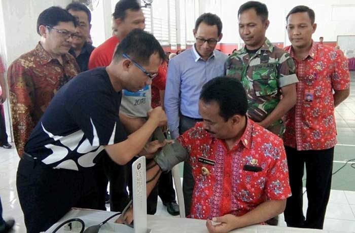 Wali Kota Blitar Samanhudi Anwar ikut merayakan HPN di Kota Blitar.
