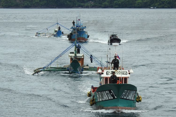 Diduga Jaring Ikan di ZEE Indonesia, KKP Tangkap 5 Kapal Ikan Filipina dan 1 dari Vietnam. Foto: Ist