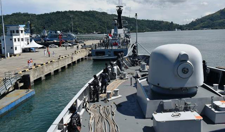 Giliran Malaysia jadi negara kedua yang disinggahi oleh dua kapal perang TNI AL setelah Filipina.