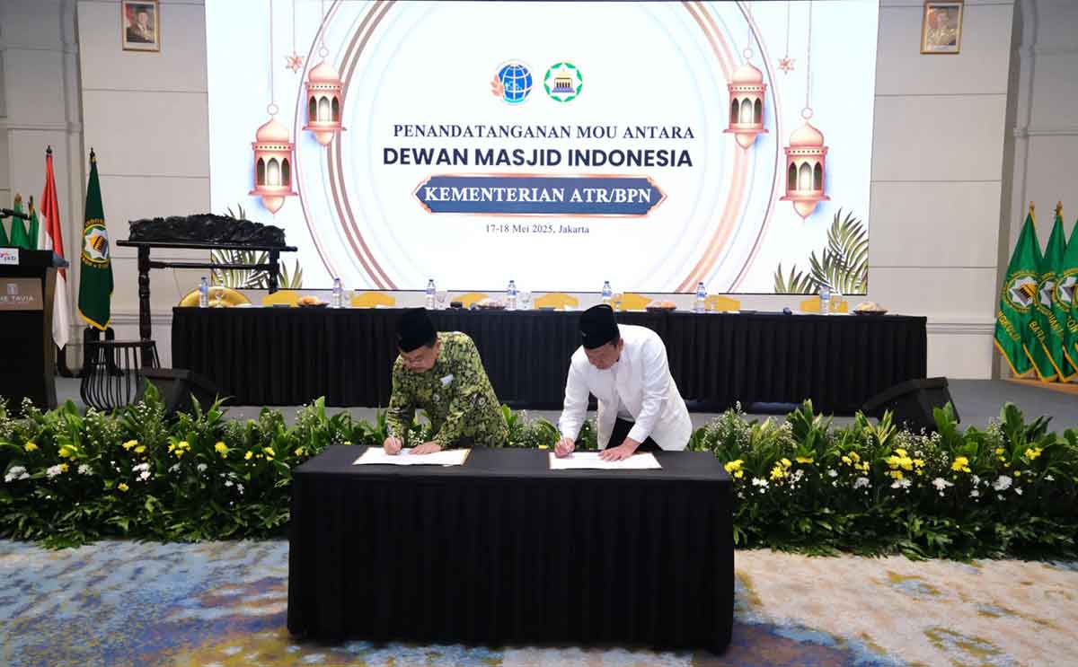Teken MoU dengan DMI, Menteri ATR/BPN Komitmen Tuntaskan Sertifikasi Tanah Wakaf dalam 5 Tahun