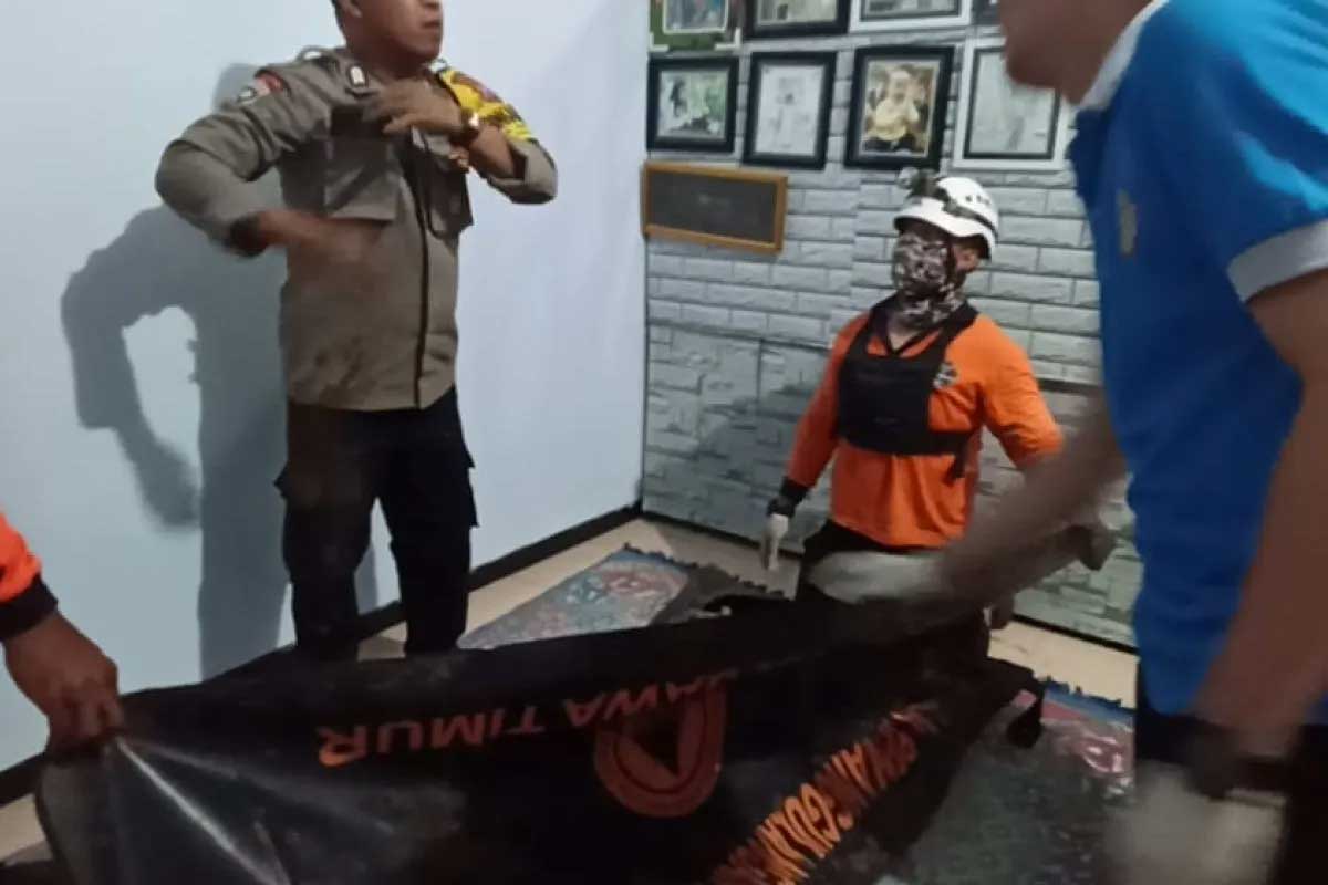 Tim SAR Temukan Dua Korban Longsor di Kesamben Blitar dalam Kondisi Meninggal Dunia