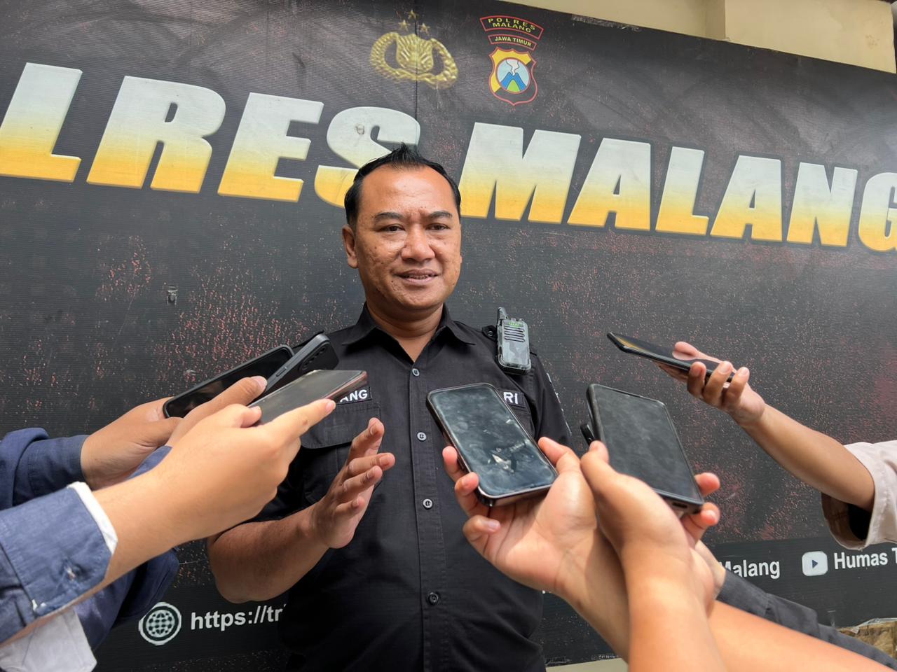 Kasihumas Polres Malang, AKP Bambang Subinajar