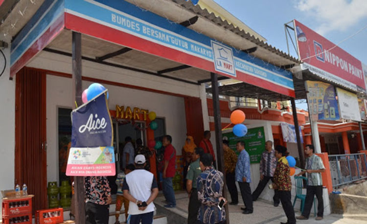 LA Mart yang dikelola BUMDes. (foto: ist)