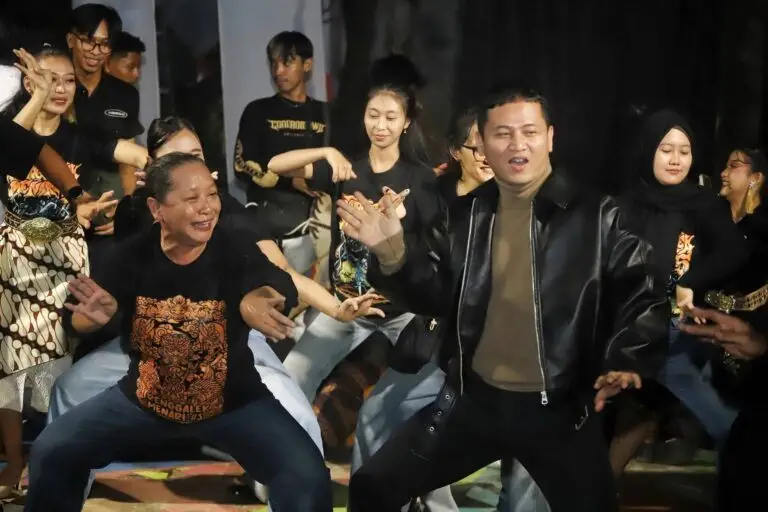 Terpukau Trenggalek Menari 5, Bupati Ingin Pertunjukan Digelar di Air Terjun dan Pantai