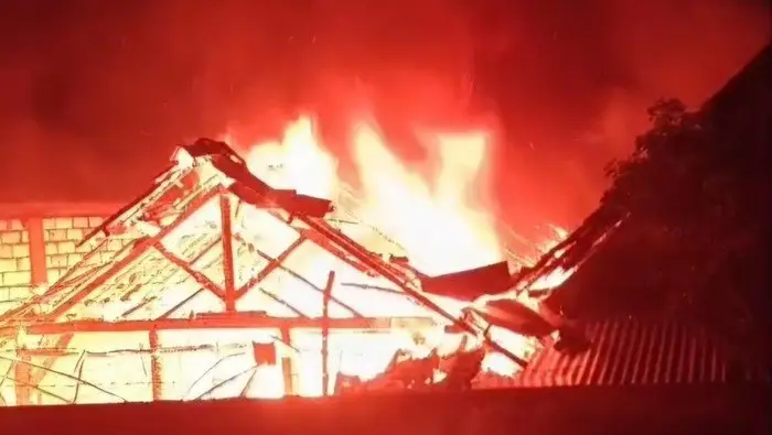 Rumah Lansia di Bojonegoro Ludes Terbakar, Diduga Akibat Bakar Sandal Karet saat Pemadaman Bergilir