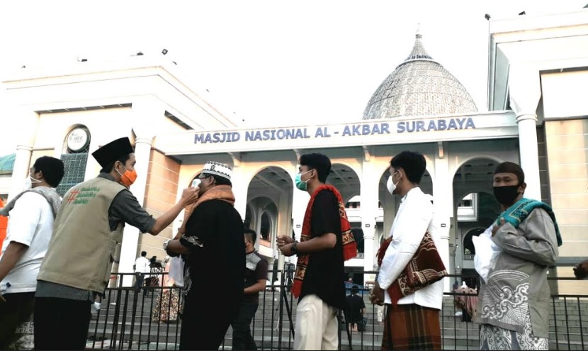 Masjid Nasional Al Akbar Surabaya Gelar Salat Idul Adha dengan Protokol Kesehatan