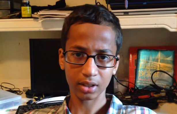 Ahmed Mohamed, jadi terkenal di seluruh dunia.... bersyukurlah. foto: repro mirror.co.uk