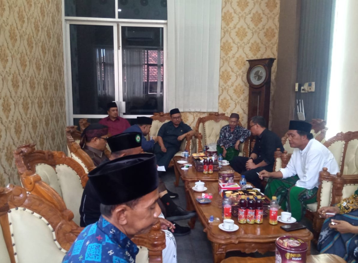 Audiensi FPS dengan pimpinan DPRD Situbondo