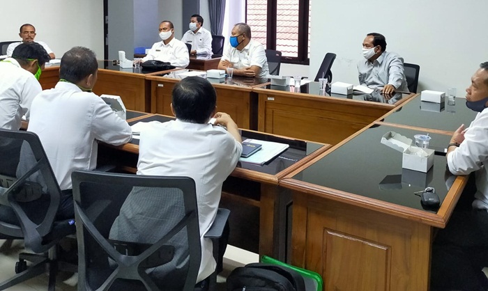 Dindik Ngawi Hearing dengan DPRD Soal SMPN 3 Paron