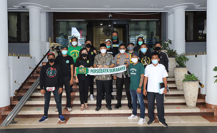 Peringati HUT Persebaya, Lagu "Song for Pride" Akan Menggema di Traffic Light Surabaya