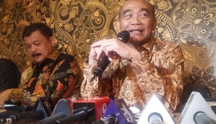 Mendikbud Muhadjir saat jumpa pers di kawasan SCBD, Jakarta Selatan. foto: detikcom