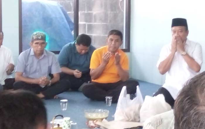Bupati Fadeli didampingi Ketua Pengurus Agus Suyanto dan Kepala Disdik Lamongan, Adi Suwito.