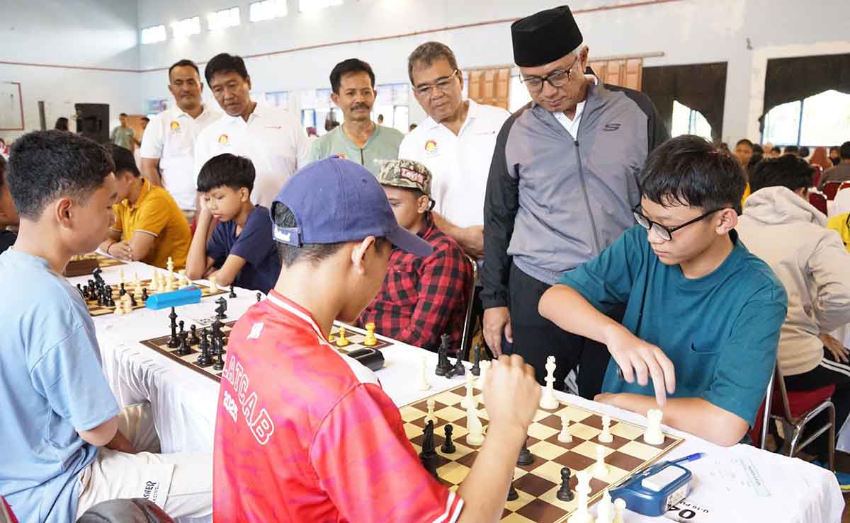 Gus Qowim Buka Open Turnamen Catur Wali Kota Cup 2025