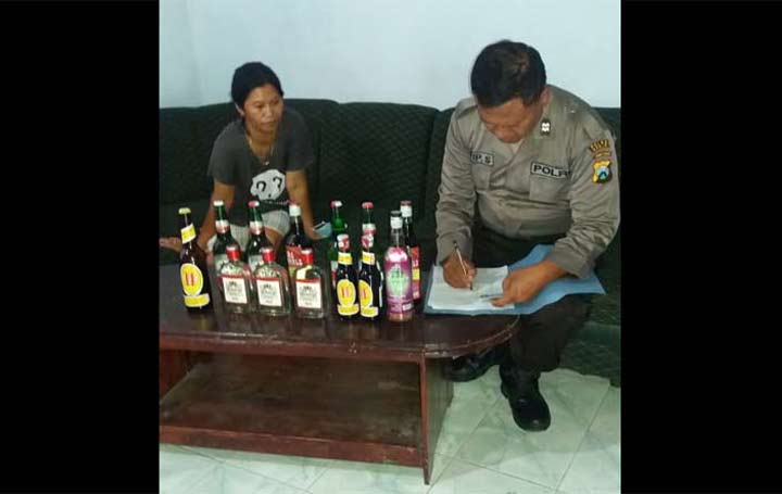 Malam Tahun Baru, Polisi Amankan Ratusan Botol Miras