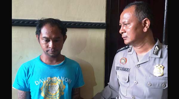 Tony Wijaya, dengan penuh tato di tubuh. foto: ekotuyono/ BANGSAONLINE