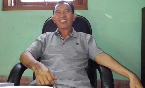Ketua panitia normalisasi waduk Sumengko, H. Musthofa. foto: syuhud/BANGSAONLINE
