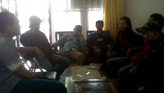 Honor Belum Cair, Sejumlah PPL Datangi Kantor Panwaslu Sidoarjo