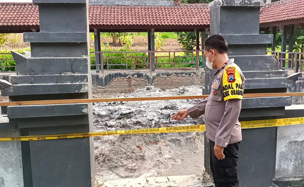 Petilasan Empu Supo dipasangi garis polisi usai memakan 2 korban jiwa akibat keracunan belerang.