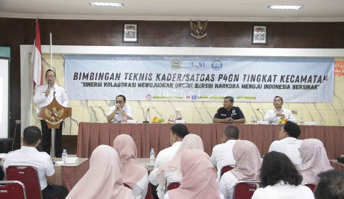 Wakil Bupati Gresik Asluchul Alif saat membuka bimbingan teknis Satgas P4GN tingkat kecamatan. Foto: Ist.