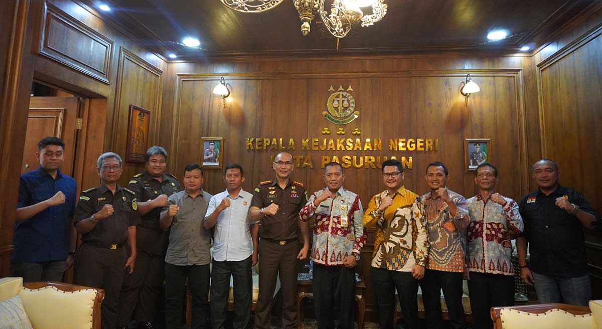 Penandatanganan perjanjian kerja sama yang berfokus pada penanganan permasalahan hukum di bidang Perdata dan Tata Usaha Negara. 