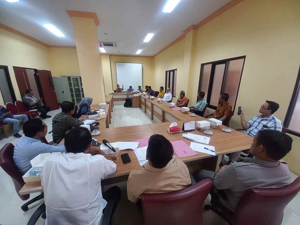 Suasana rapat RDP antara Komisi I DPRD Mojokerto dan YKBS. (Ist)