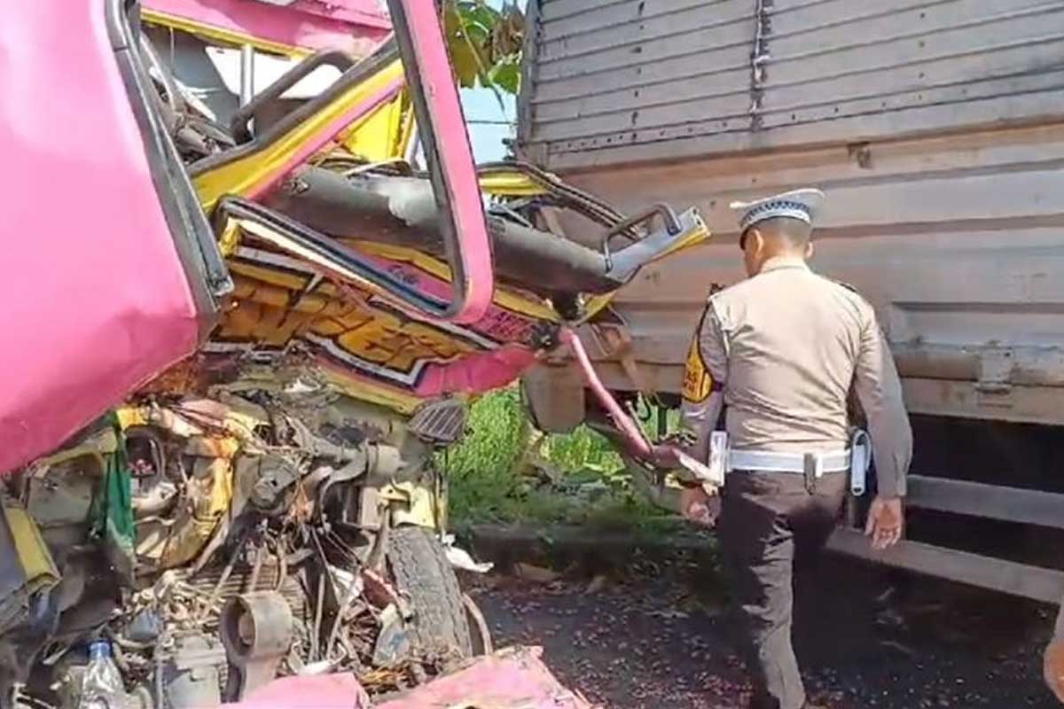 Dua Truk Terlibat Kecelakaan di Ruas Tol Ngawi-Solo, Sopir dan Penumpang Meninggal Dunia