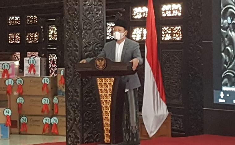 Bupati Pasuruan Irsyad Yusuf saat memberikan sambutan dalam rapat dan istighotsah dengan DPC Serikat Pekerja (SP) / Serikat Buruh (SB) se-Kabupaten Pasuruan.