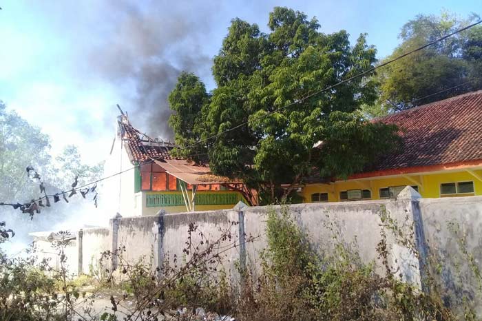 SDN Jambringin 1 Proppo Terbakar