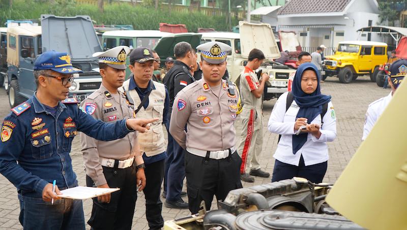 Jelang Libur Nataru 2024, Polres Pasuruan Gelar Ramp Check Mobil Wisata Gunung Bromo