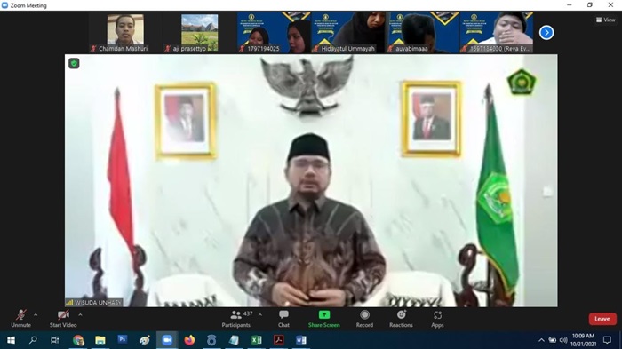Menteri Agama RI, KH. Yaqut Cholil Qoumas memberikan sambutan secara daring dalam wisuda Unhasy 2021. foto: istimewa