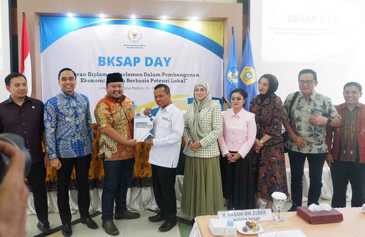 Rektor UTM, Safi