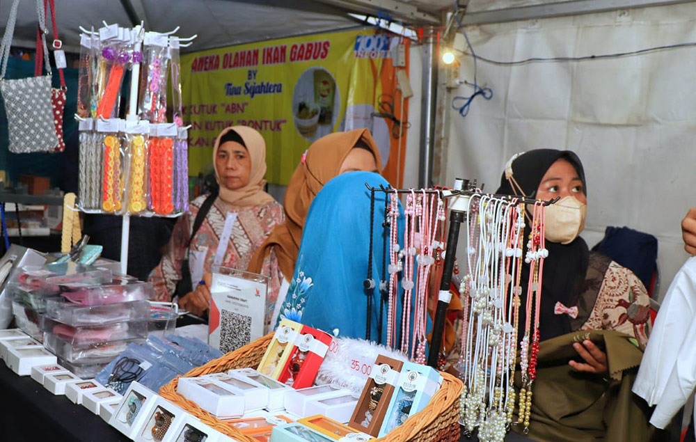 Pameran produk UMKM di Gedung Harmoni Kota Pasuruan, Sabtu (26/3).