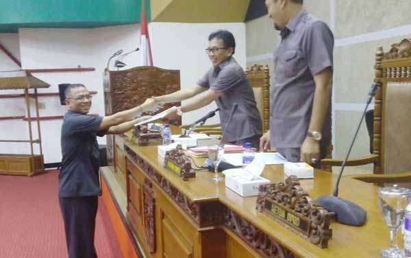 Ketua Fraksi PD, Mujibudda’awat, SH, MH