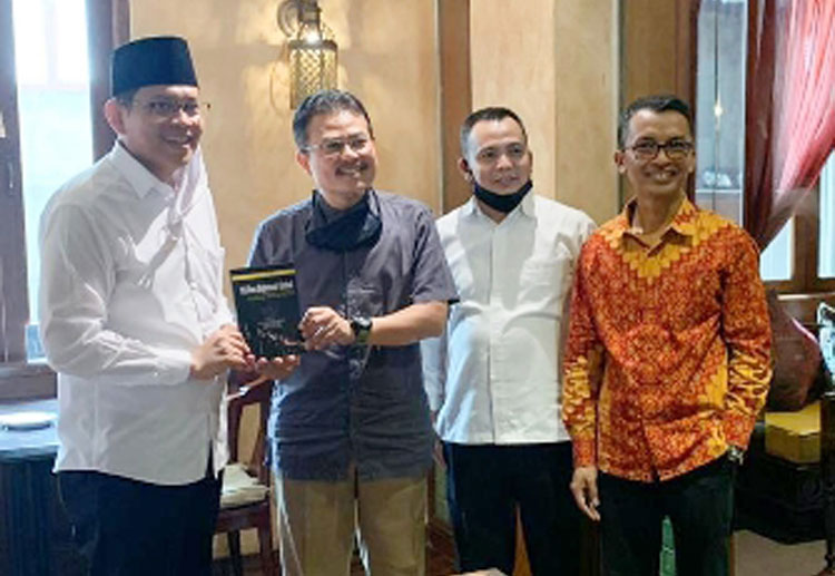 Intelektual Muda NU Launching Buku NU & Diplomasi Global, Peran Strategis KH Hasyim Muzadi