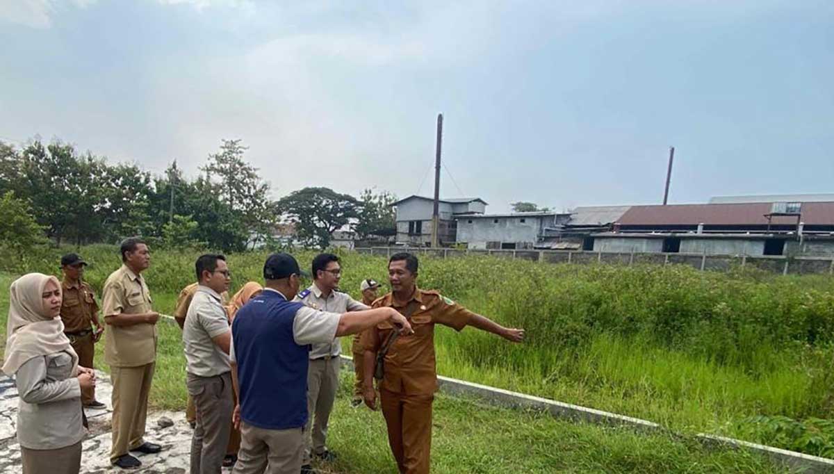 Pemeriksaan lapang yang dilakukan petugas dari Kantah Kota Pasuruan.