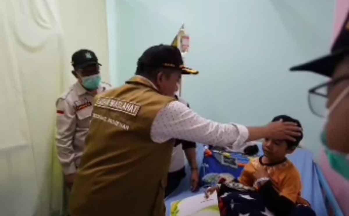 Gus Mujib Janjikan Program UHC Berlanjut Jika Terpilih Jadi Bupati Pasuruan