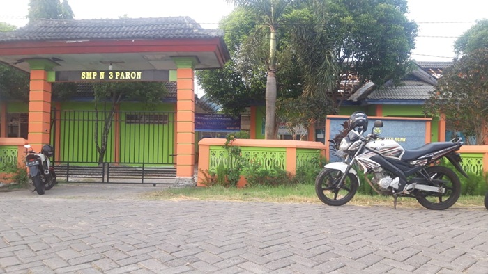Sekolah SMPN 3 Paron, Ngawi.