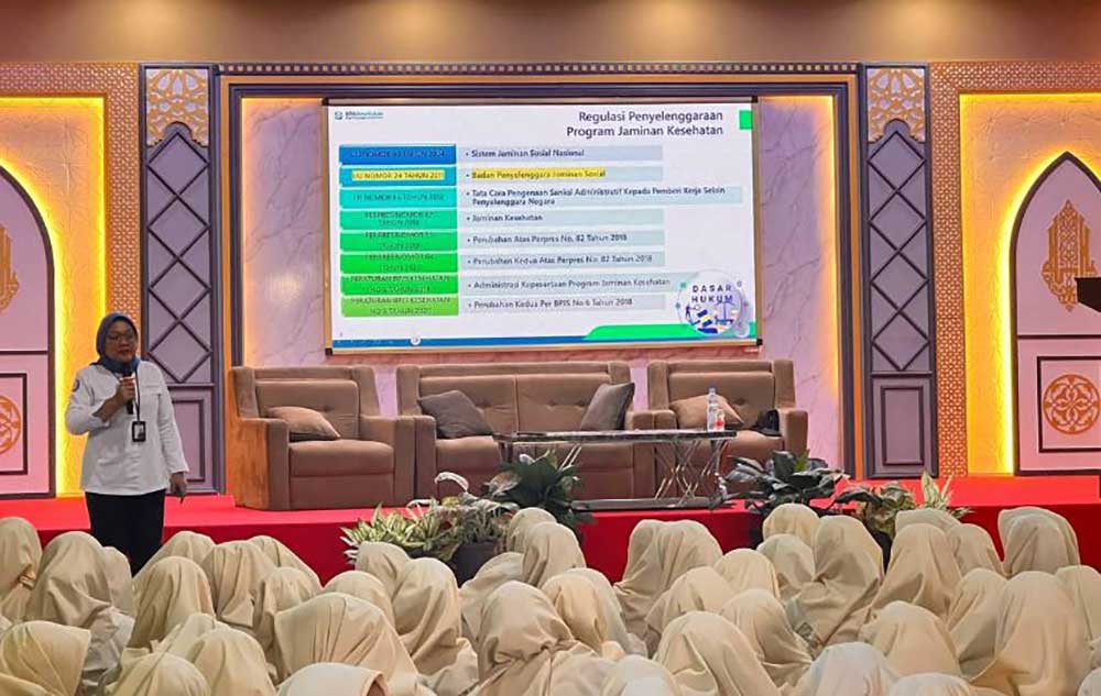 Kepala BPJS Kesehatan Cabang Kediri Tutus Novita Dewi saat menyampaikan paparan. Foto: Ist.