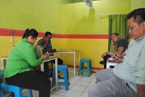 Korban ketika memberikan keterangan di depan penyidik. 