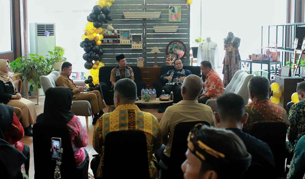 Wakil Wali Kota Pasuruan saat menerima kunjungan kerja Pemkab Bulungan di MPP.