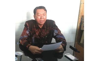 Notaris Sugiarto yang dilaporkan Polda Jatim. foto: rusmiyanto/BANGSAONLINE