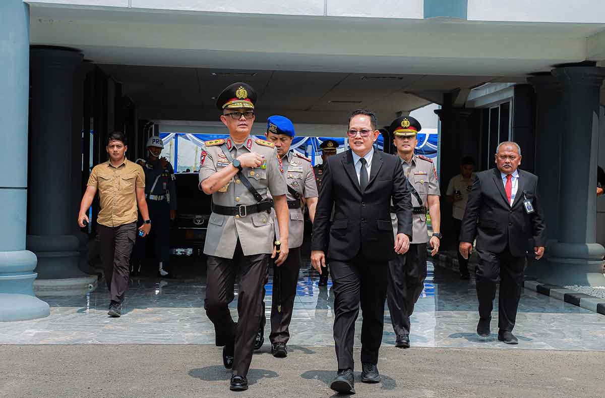 Hari Armada ke-79, Adhy Karyono Apresiasi Kontribusi Aktif TNI AL dalam Pembangunan di Jawa Timur