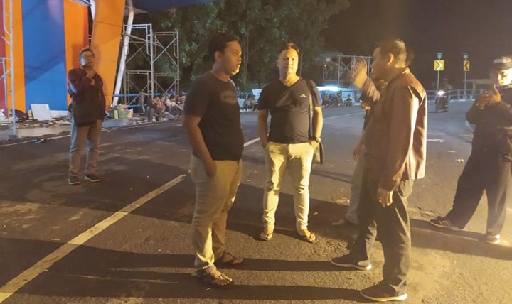 Komisi C DPRD Jember mendatangi lokasi proyek di Jembatan Semanggi.