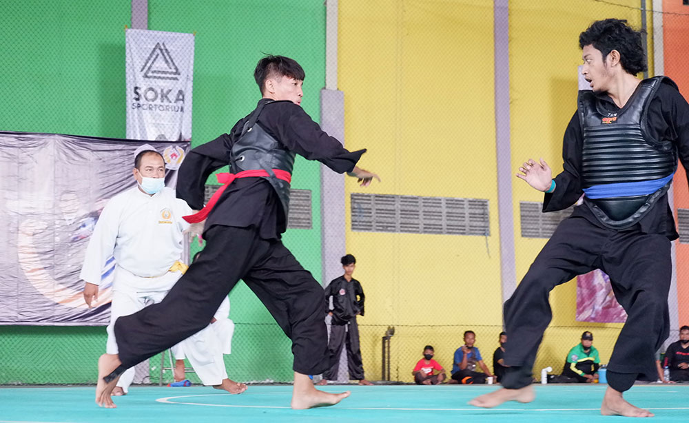 Para Atlet Pencak Silat Kabupaten Bangkalan saat mengikuti kejurkab.