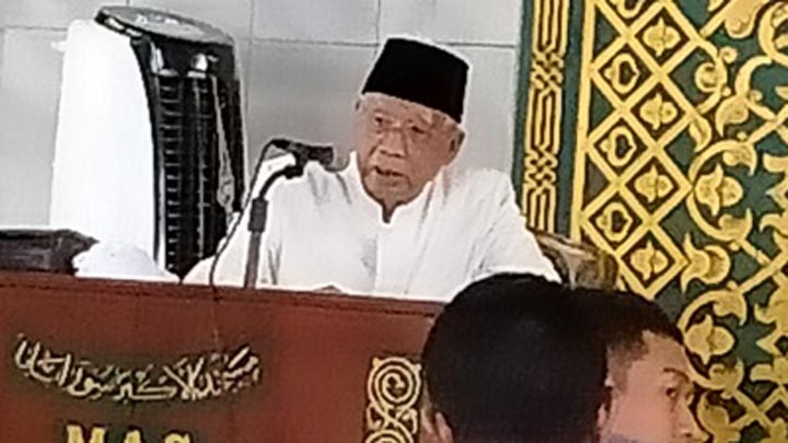 KH Abdusshomad Buchori, Ketua MUI Jatim. foto: BANGSAONLINE.com