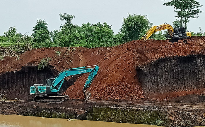 Ilustrasi alat berat.